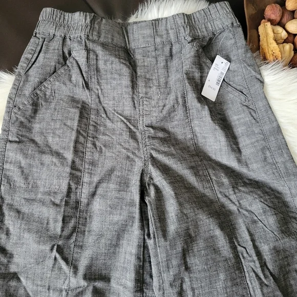 Reitmans Gray Cropped Pants - Picture 5 of 10
